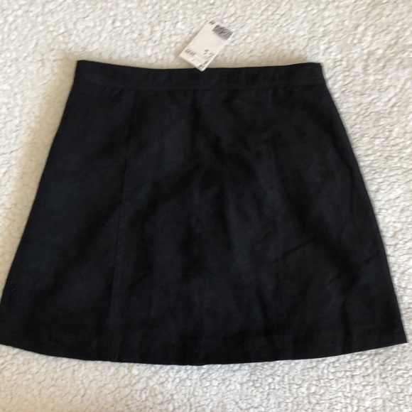 Black Aline Skirt - Picture 6 of 7